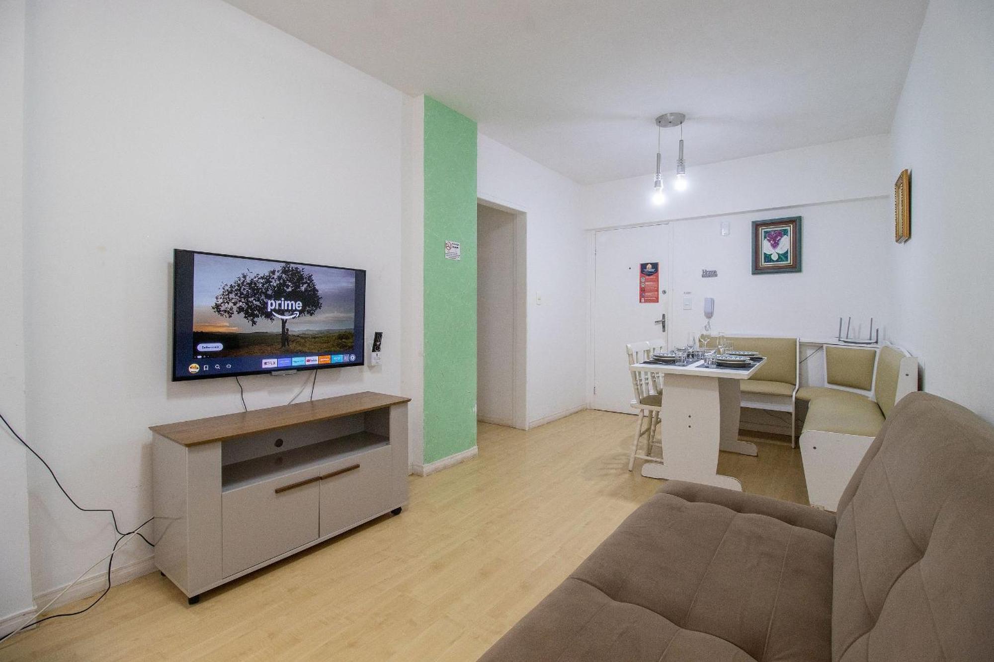 Acc43b - 1 Dorm Climatizado, Quadra Mar, Garagem Apartamento