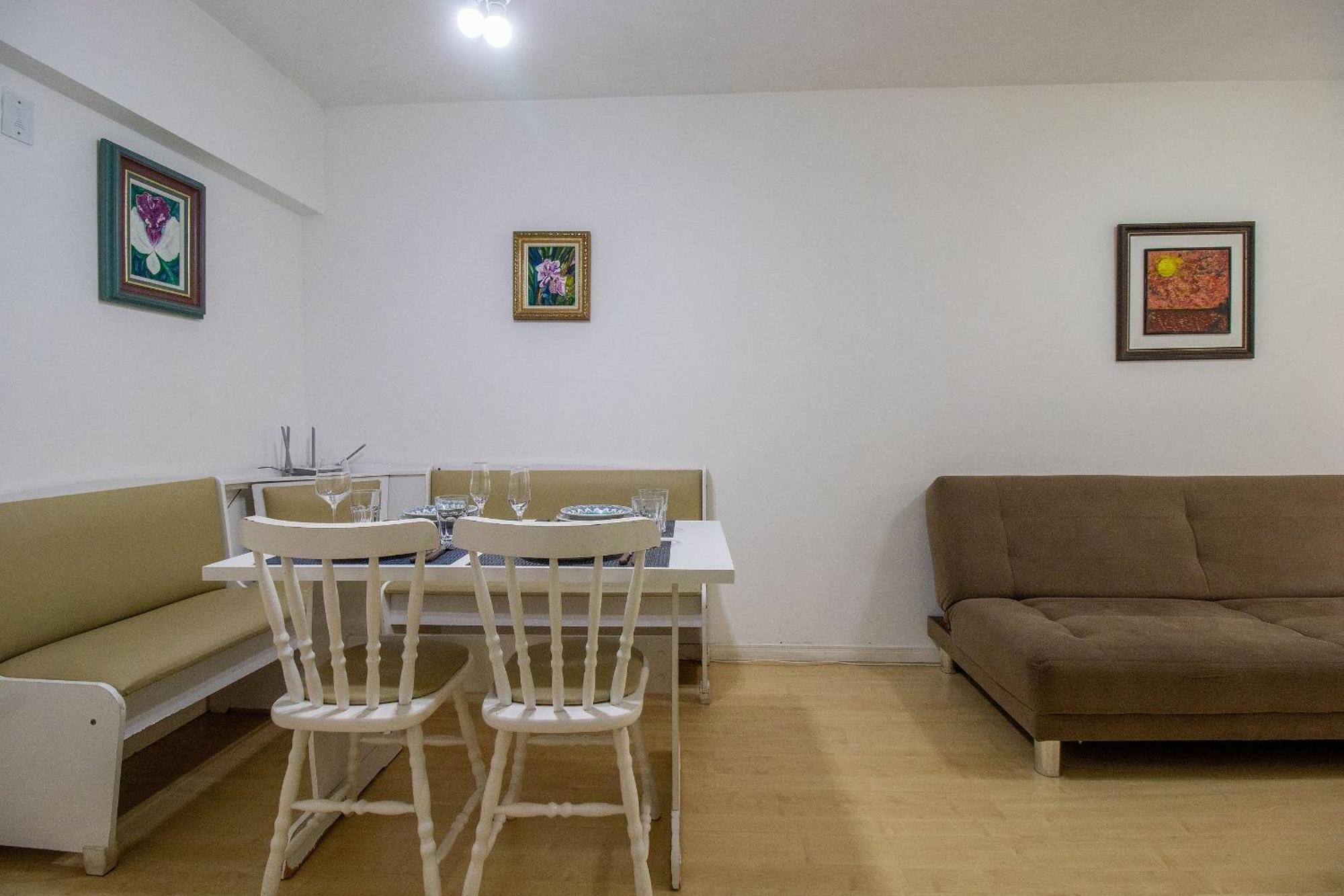 Acc43b - 1 Dorm Climatizado, Quadra Mar, Garagem Apartamento
